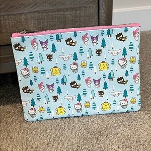 Hello Kitty cosmetic/pencil pouch